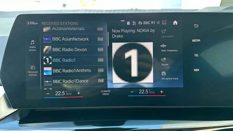 BMW 2 Series 220i MHT Luxury 5dr DCT [Tech Plus Pack] Petrol Hatchback